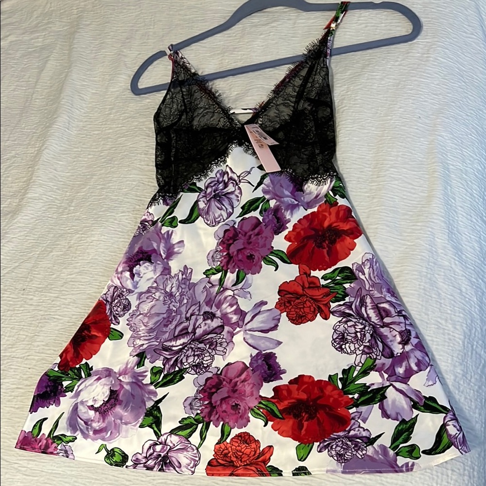 Floral Lace Trim Nightgown
